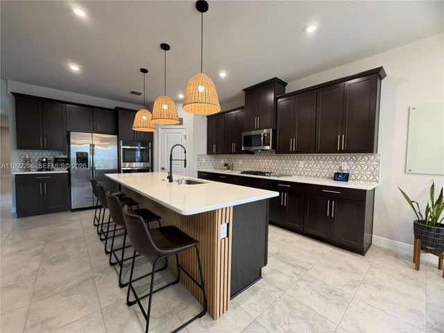 19148 N Broad Shore Walk, Loxahatchee, FL 33470