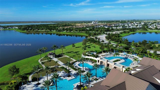 19148 N Broad Shore Walk, Loxahatchee, FL 33470