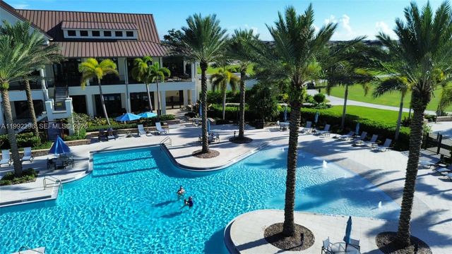 19148 N Broad Shore Walk, Loxahatchee, FL 33470