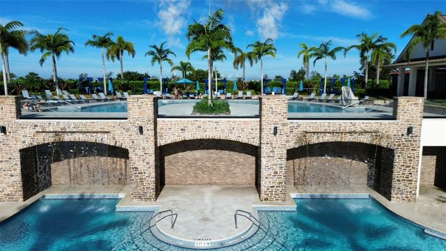19148 N Broad Shore Walk, Loxahatchee, FL 33470
