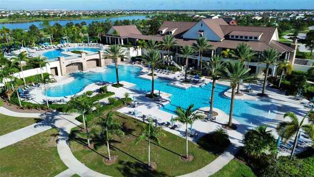 19148 N Broad Shore Walk, Loxahatchee, FL 33470