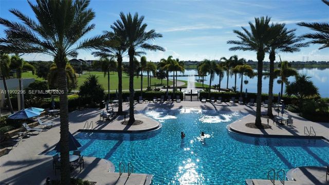 19148 N Broad Shore Walk, Loxahatchee, FL 33470