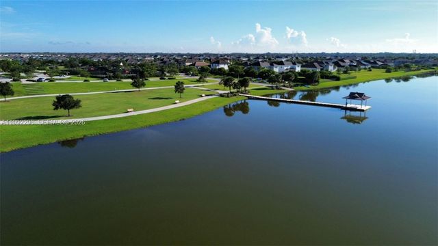 19148 N Broad Shore Walk, Loxahatchee, FL 33470