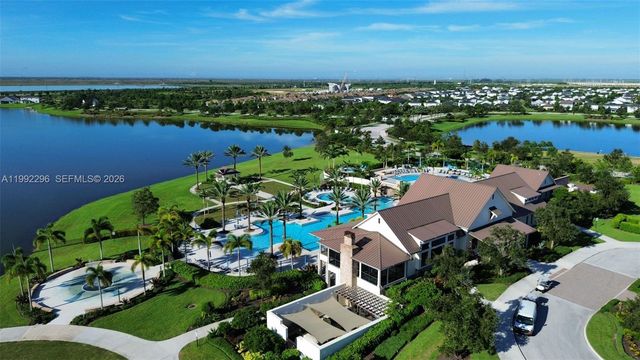 19148 N Broad Shore Walk, Loxahatchee, FL 33470