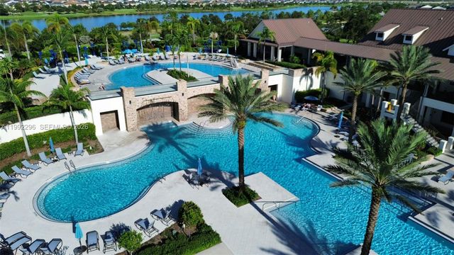 19148 N Broad Shore Walk, Loxahatchee, FL 33470