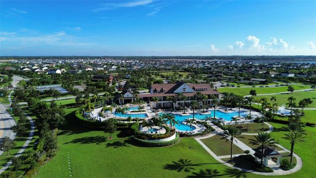 19148 N Broad Shore Walk, Loxahatchee, FL 33470