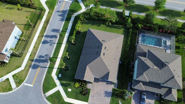 19148 N Broad Shore Walk, Loxahatchee, FL 33470