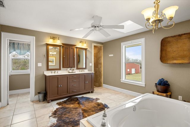 6624 County Road 218, Iredell, TX 76649