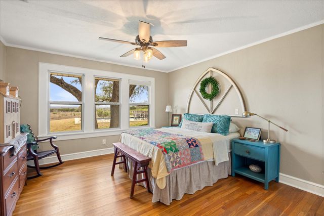 6624 County Road 218, Iredell, TX 76649