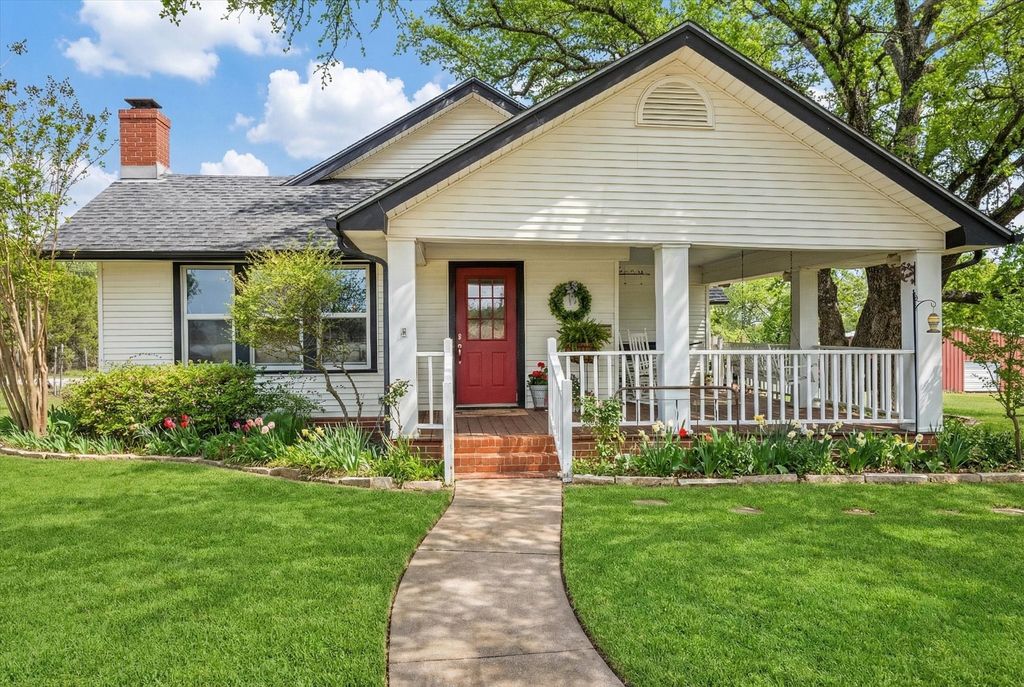 6624 County Road 218, Iredell, TX 76649