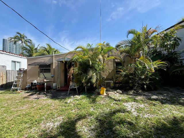 804 SE 5th Court, Fort Lauderdale, FL 33301
