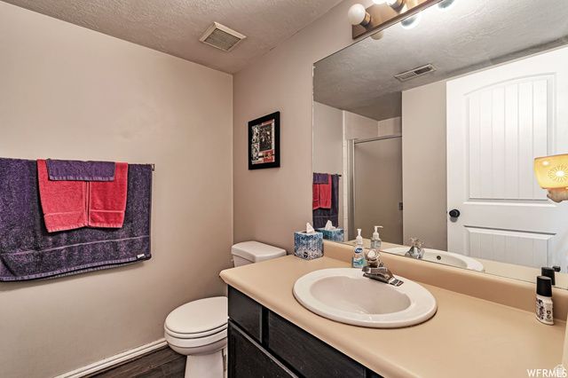 1235 W ATHLEEN DR, West Jordan, UT 84084