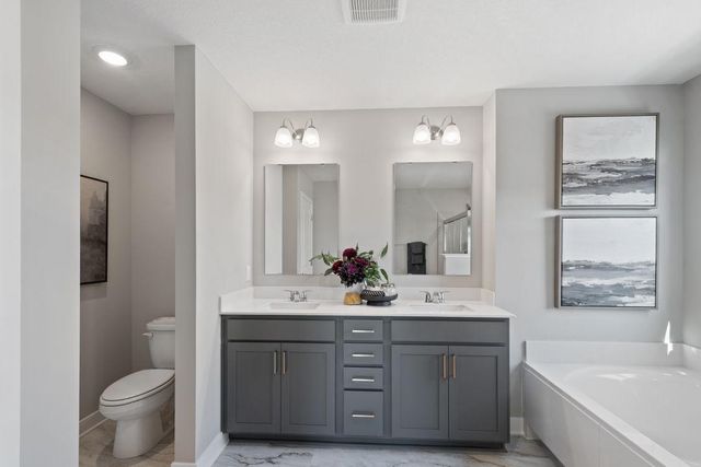 4907 Blake Way, Woodbury, MN 55129