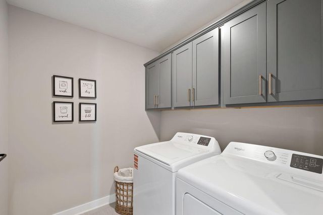 4907 Blake Way, Woodbury, MN 55129