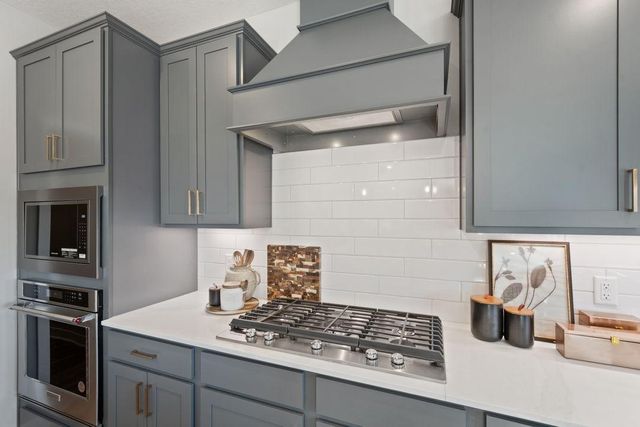 4907 Blake Way, Woodbury, MN 55129