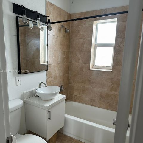 415 NW 84th St 415, Miami, FL 33150