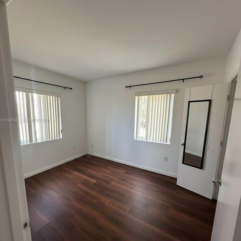 415 NW 84th St 415, Miami, FL 33150