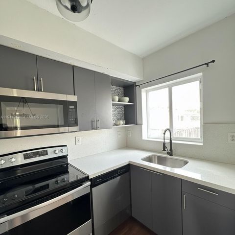 415 NW 84th St 415, Miami, FL 33150