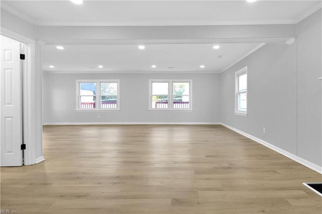 936 Moyer RD, Newport News, VA 23608