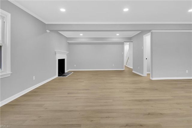 936 Moyer RD, Newport News, VA 23608