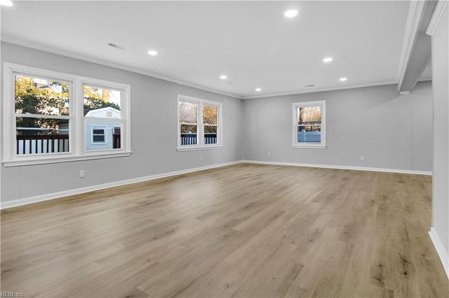 936 Moyer RD, Newport News, VA 23608