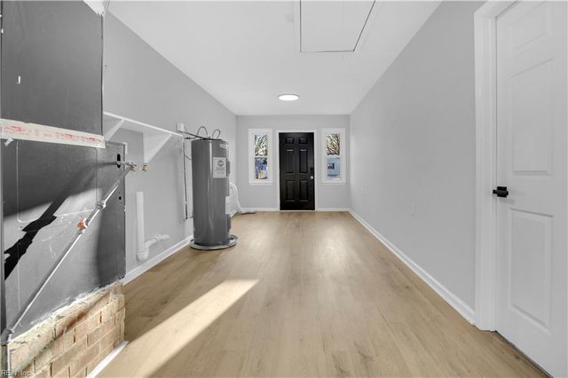 936 Moyer RD, Newport News, VA 23608