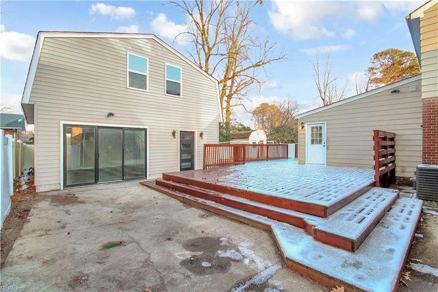 936 Moyer RD, Newport News, VA 23608