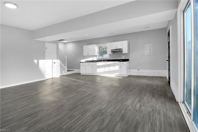 936 Moyer RD, Newport News, VA 23608