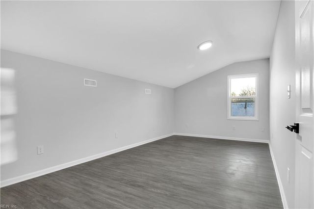 936 Moyer RD, Newport News, VA 23608