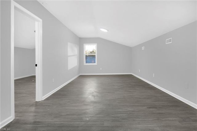 936 Moyer RD, Newport News, VA 23608