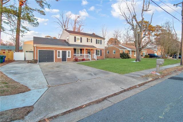 936 Moyer RD, Newport News, VA 23608