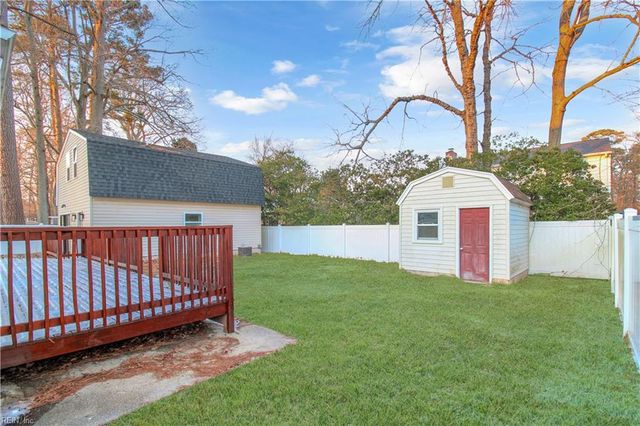 936 Moyer RD, Newport News, VA 23608