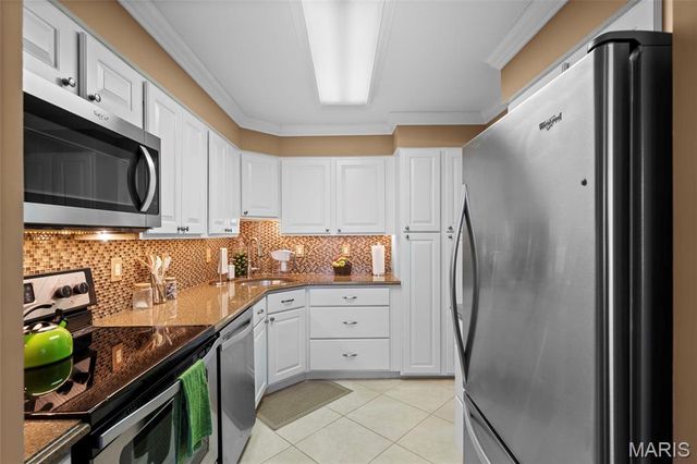 705 Lofty Point Drive A, Ballwin, MO 63021