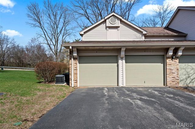 705 Lofty Point Drive A, Ballwin, MO 63021