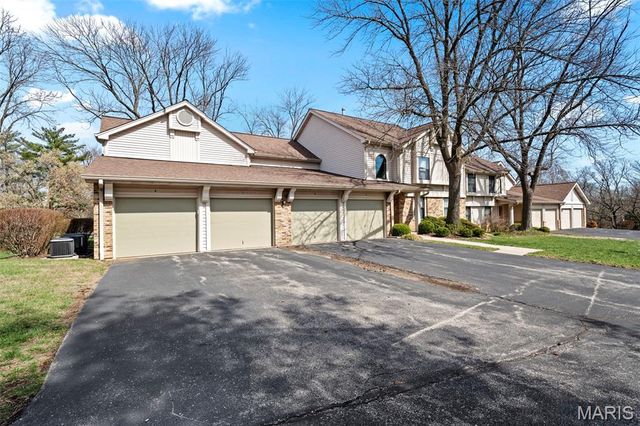 705 Lofty Point Drive A, Ballwin, MO 63021