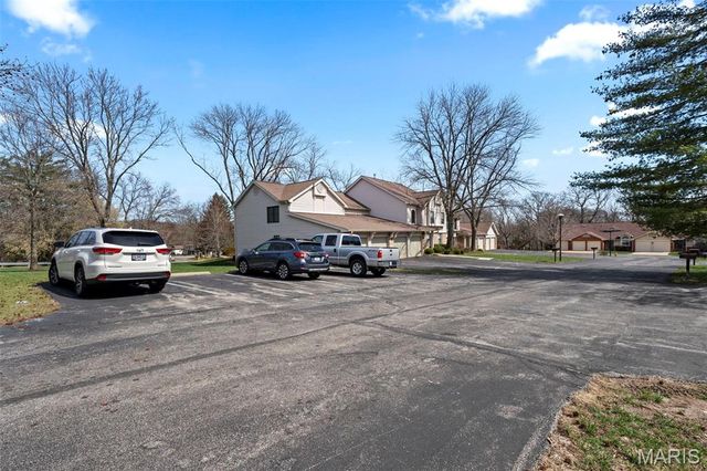 705 Lofty Point Drive A, Ballwin, MO 63021