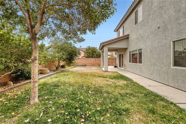 10120 Iron Wood Peak Avenue, Las Vegas, NV 89166