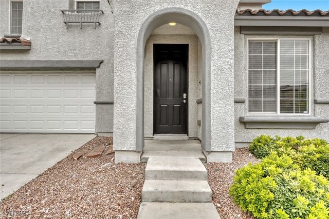 10120 Iron Wood Peak Avenue, Las Vegas, NV 89166
