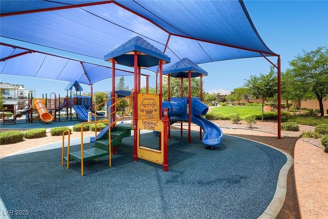 10120 Iron Wood Peak Avenue, Las Vegas, NV 89166