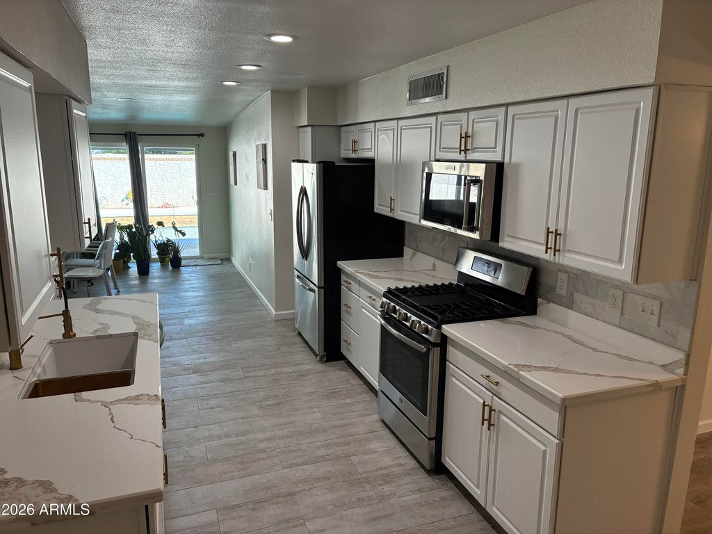 3756 E ACOMA Drive, Phoenix, AZ 85032 — photo 3