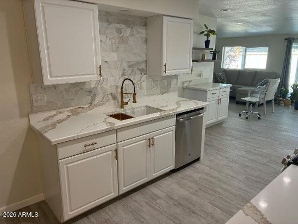 3756 E ACOMA Drive, Phoenix, AZ 85032 — photo 5