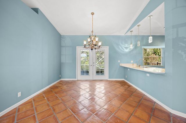 105 Monterey Way, Royal Palm Beach, FL 33411
