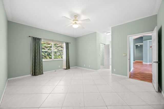 105 Monterey Way, Royal Palm Beach, FL 33411