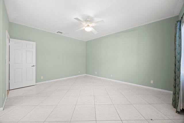 105 Monterey Way, Royal Palm Beach, FL 33411