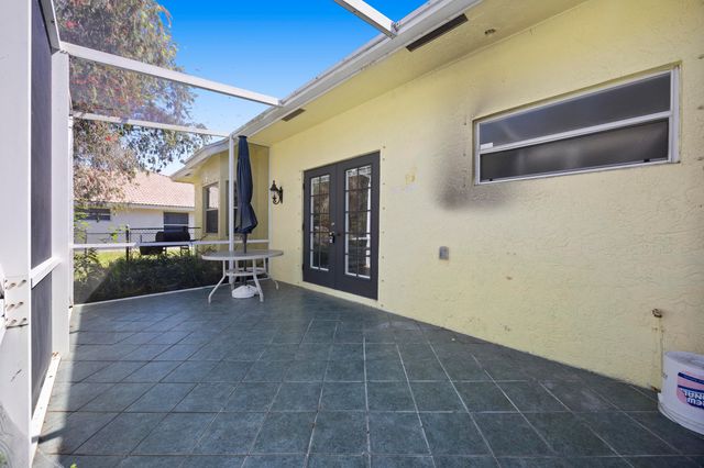 105 Monterey Way, Royal Palm Beach, FL 33411
