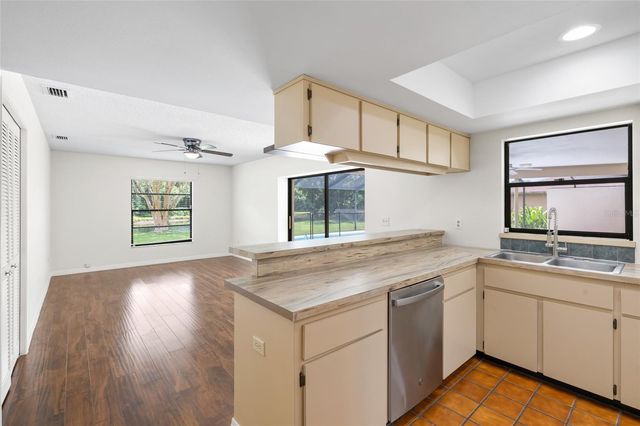 14011 WOLCOTT DRIVE, Tampa, FL 33624