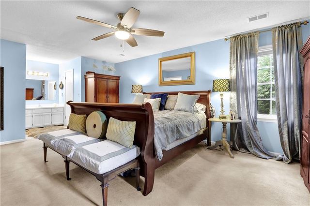 5281 Enchanted Cove SW, Lilburn, GA 30047