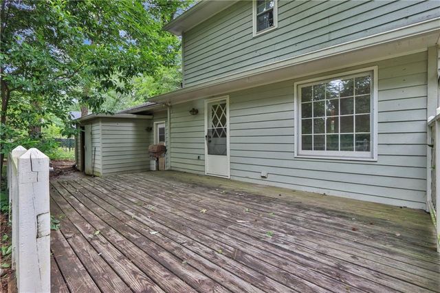 5281 Enchanted Cove SW, Lilburn, GA 30047