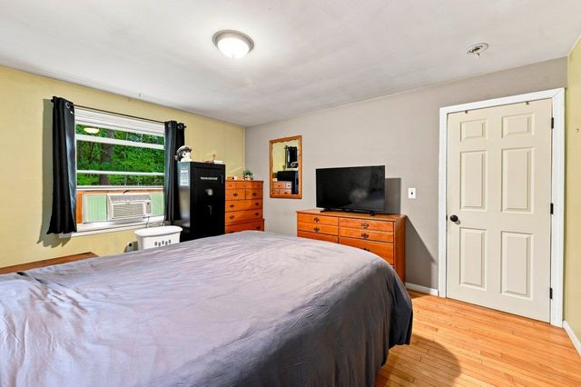 143 Long Hill Road, Dover, NH 03820