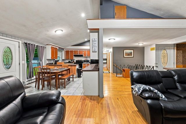 143 Long Hill Road, Dover, NH 03820